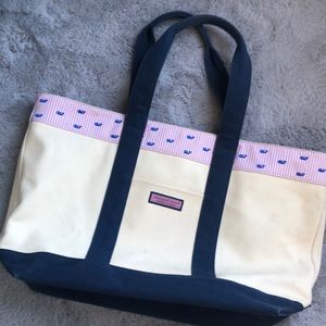 Vineyard Vines large tote